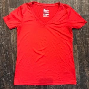 Nike Women’s Athletic Cut Shirt
